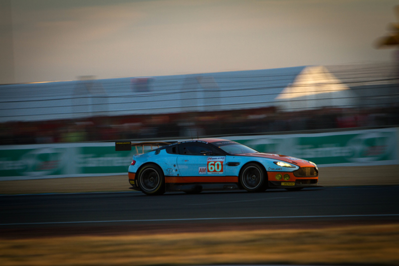 Illustration for article titled The intoxicating beauty of Le Mans cars at sunset